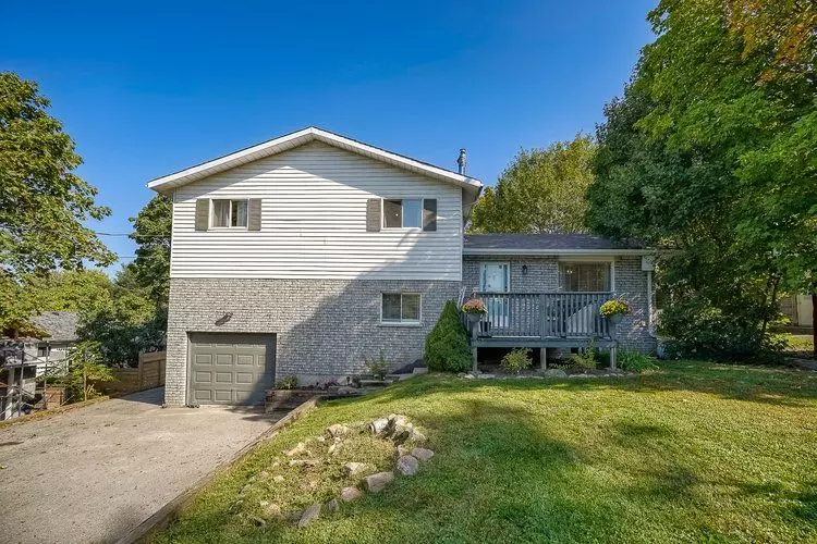 6 Lenal ST N, Kawartha Lakes, ON K0M 1L0