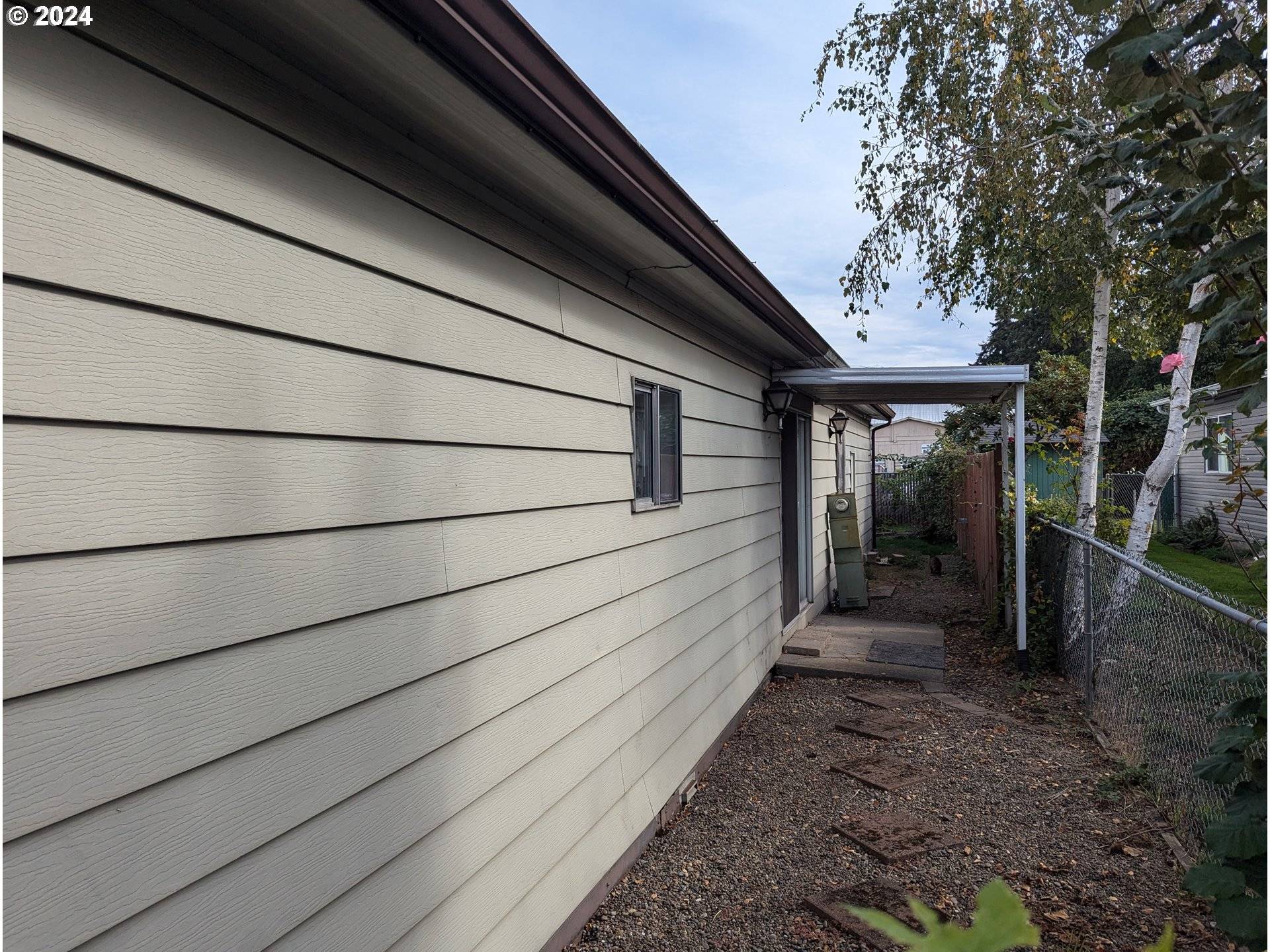 Salem, OR 97305,3074 SURFWOOD DR NE