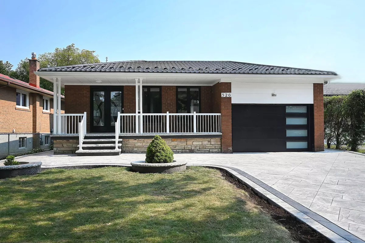 Mississauga, ON L5A 1B9,526 Selsey DR