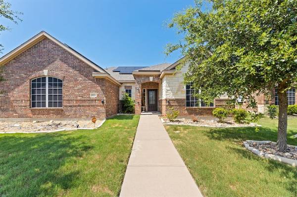 607 Shady Meadow Lane, Glenn Heights, TX 75154