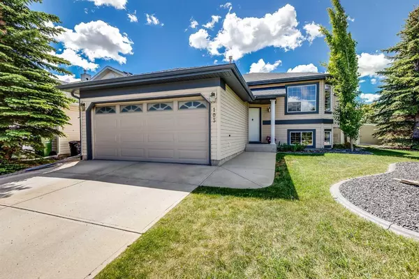 Airdrie, AB T4B 2P4,103 Fairways Close Northwest