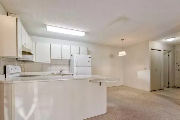 Calgary, AB T3A 3Y5,2513 Edenwold HTS NW #2513