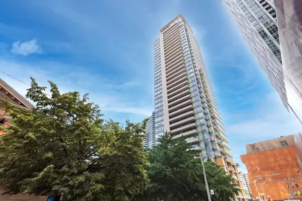 18 Yorkville AVE #2403, Toronto C02, ON M4W 3Y8