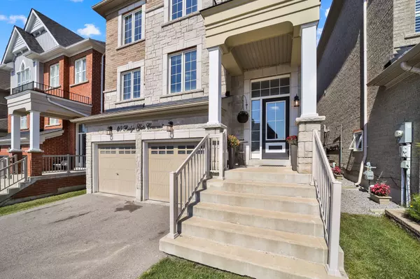 East Gwillimbury, ON L0G 1M0,40 Ridge Gate CRES