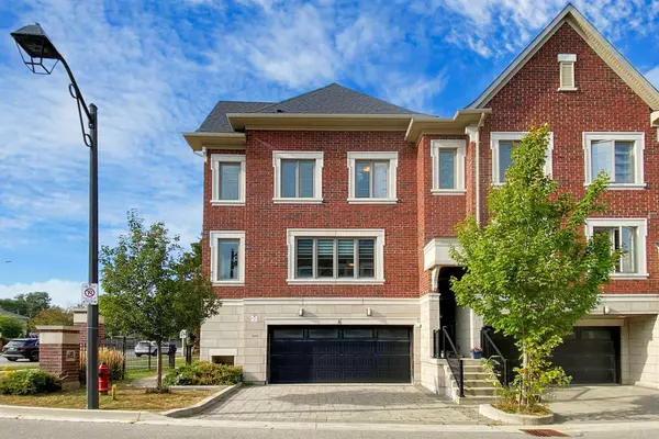 6 Dolan LN, Richmond Hill, ON L4B 0G4