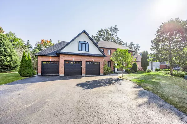 Springwater, ON L9X 0N4,38 Lilac LN