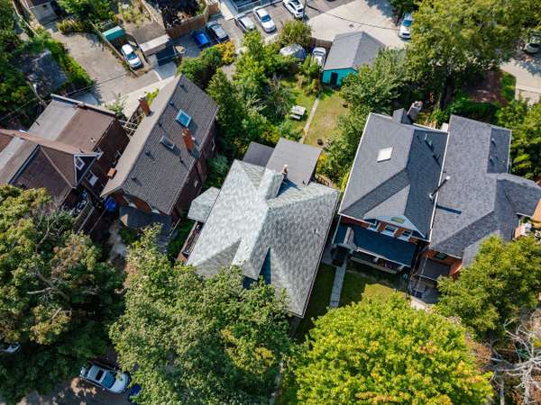 44 Wilson Park RD, Toronto W01, ON M6K 3B5