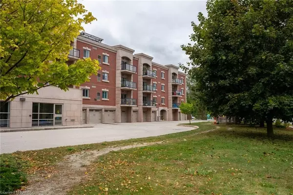 Saugeen Shores, ON N0H 2L0,221 ADELAIDE ST #304