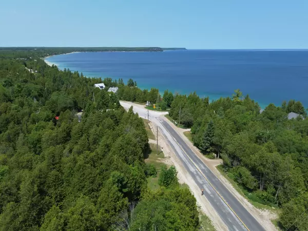 Northern Bruce Peninsula, ON N0H 1W0,31 Isthmus Bay RD E