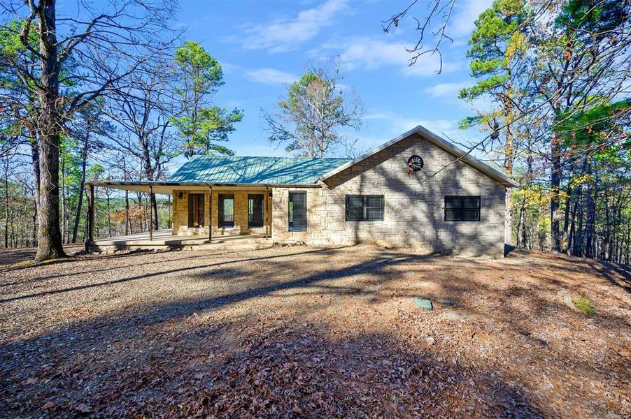 6837 Sherwood Road, Broken Bow, OK 74728