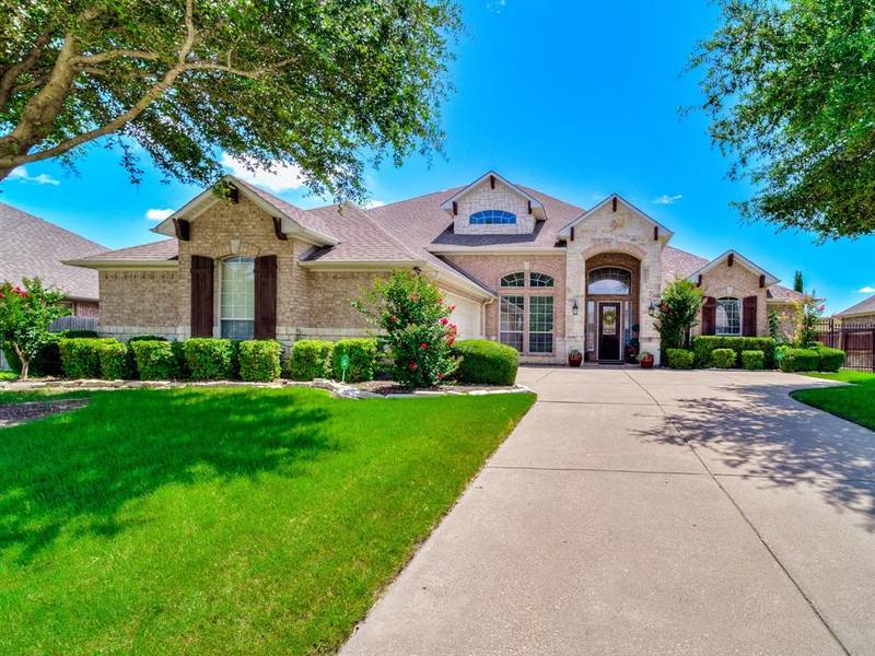 712 Saddlebrook Drive, Desoto, TX 75115