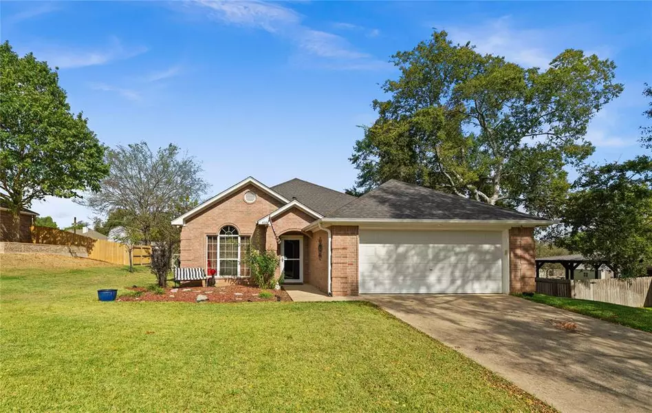 618 William Drive, Lindale, TX 75771