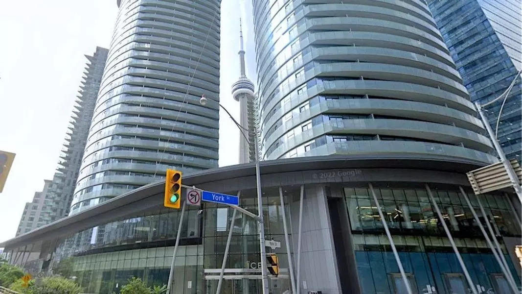 12 York ST #Parking, Toronto C01, ON M5J 0B1