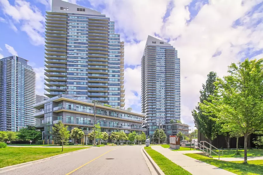 2240 LAKE SHORE BLVD W #2208, Toronto W06, ON M8V 0B1