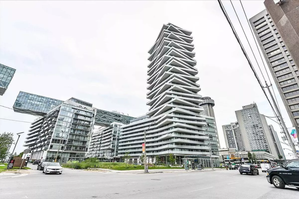 Toronto, ON M5E 0C5,15 Queen Quay N/A E #307