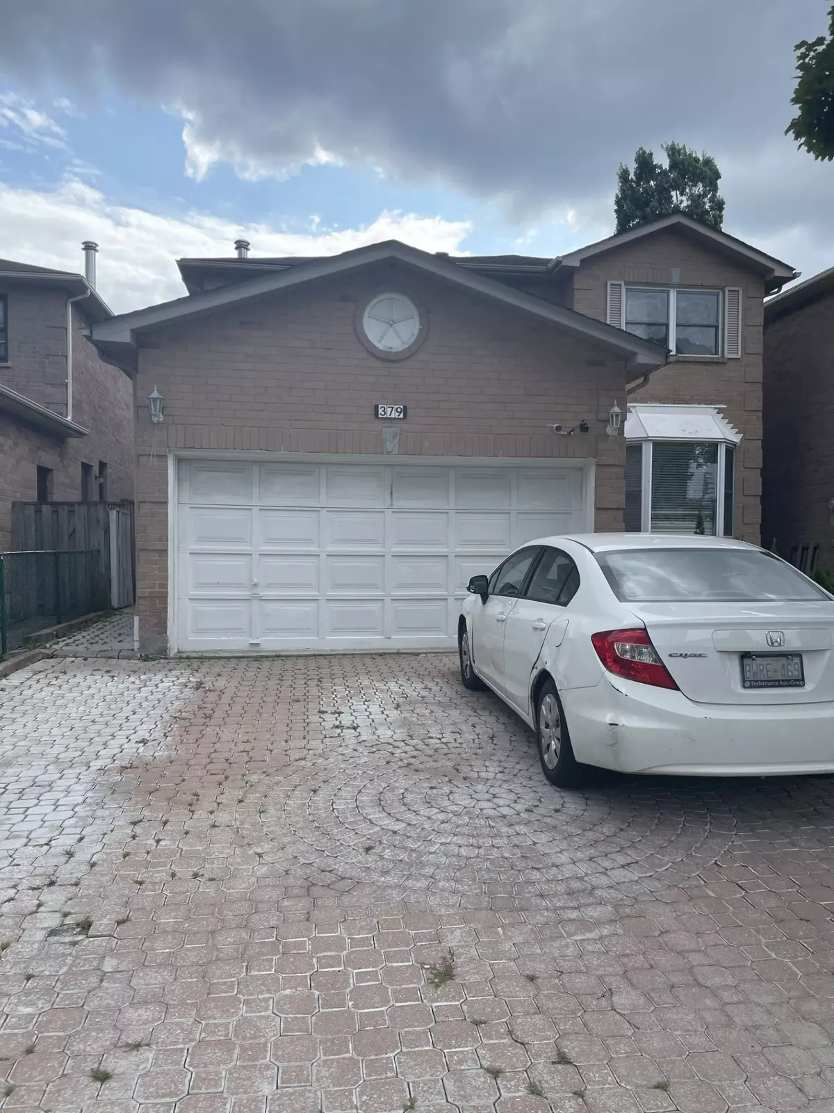 Mississauga, ON L5B 3N1,379 Wallenberg CRES