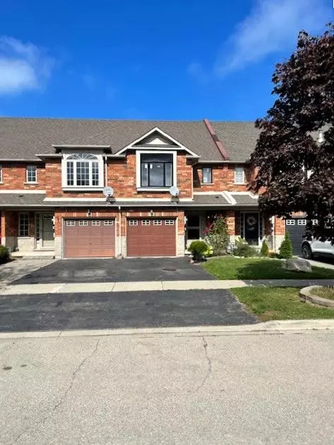 Grimsby, ON L3M 5R4,74 MAGNOLIA CRES