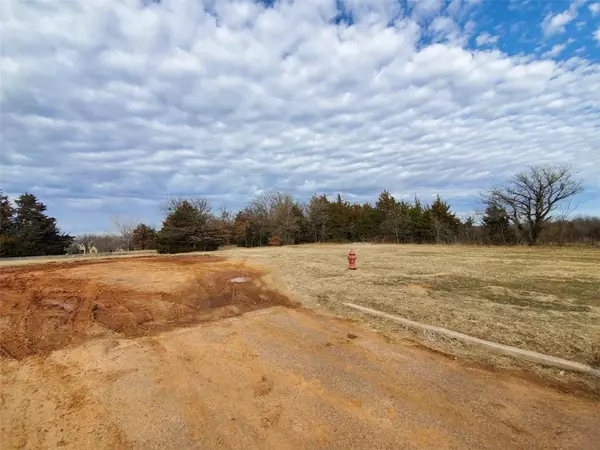 Harrah, OK 73045,000 Private Road