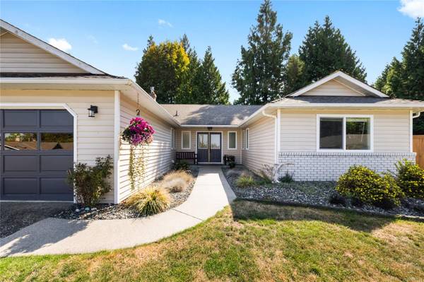 830 Redonda Pl, Qualicum Beach, BC V9K 1R4