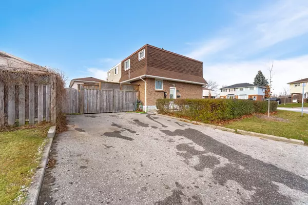 Oshawa, ON L1J 3T7,260 Kinmount CRES