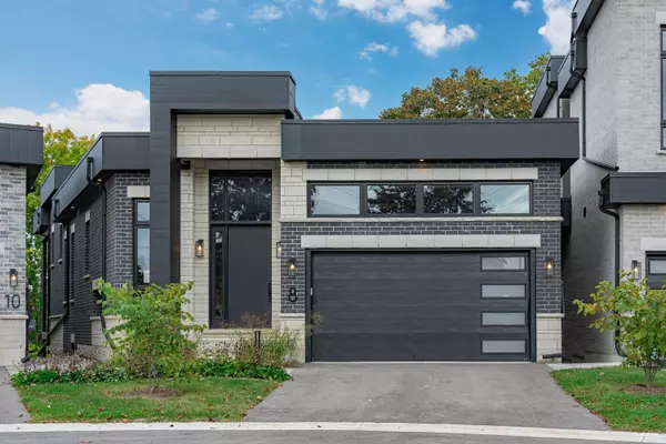 8 Tidmarsh LN, Ajax, ON L1T 4S1