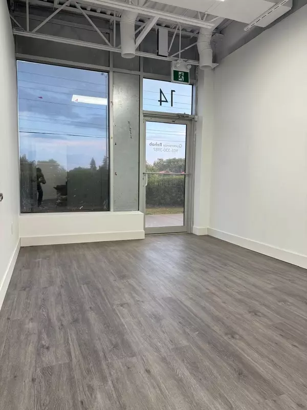 Mississauga, ON L4Y 0G4,1235 Queensway N/A E #14