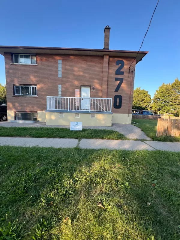 270 Clifton RD #3, Kitchener, ON N2H 4W2