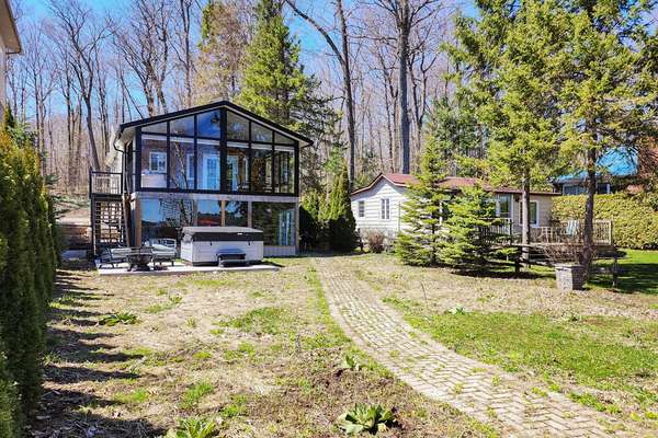 36 Hills RD, Kawartha Lakes, ON K0M 1A0