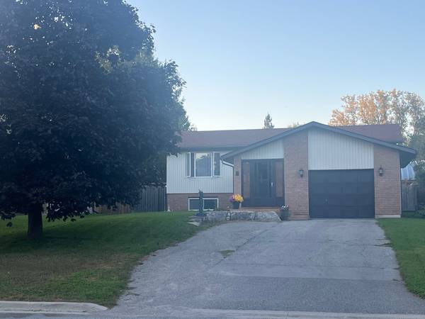 5 Cedar Tree LN, Kawartha Lakes, ON K0M 1A0