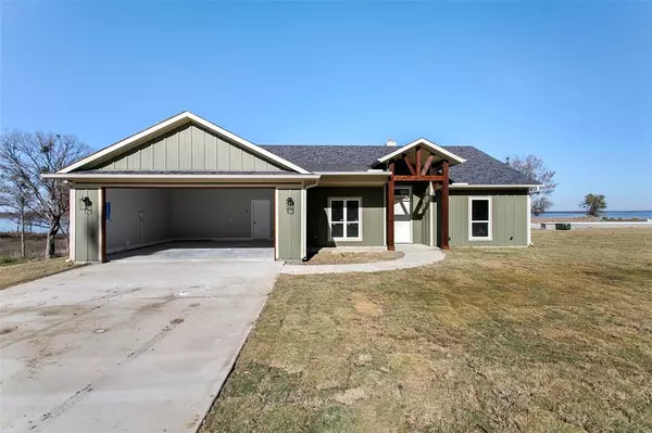 305 Caro Drive, West Tawakoni, TX 75474