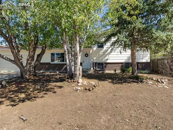 2128 El Camino Meseta,  Fountain,  CO 80817