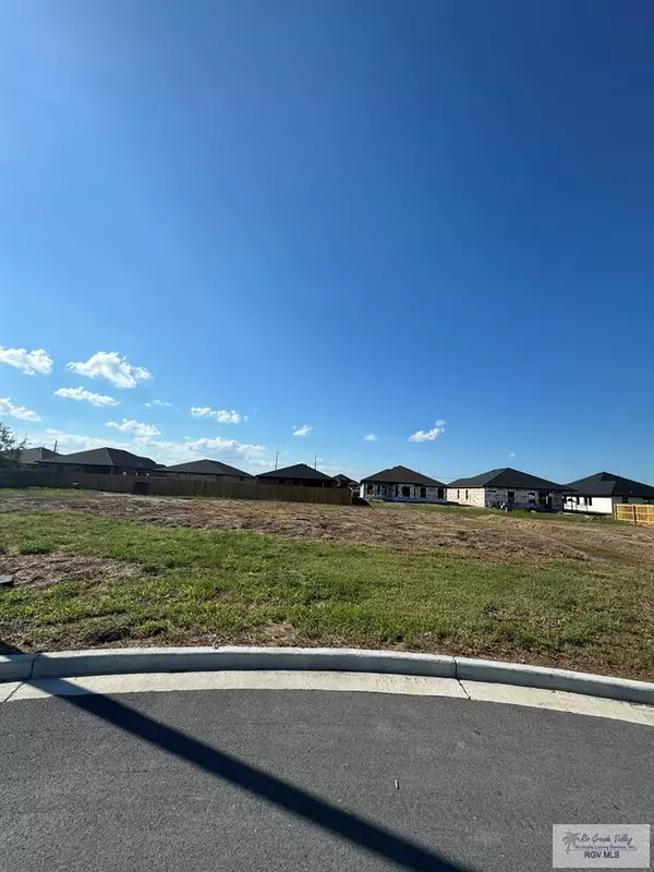 1805 LASSO LN, San Benito, TX 78586