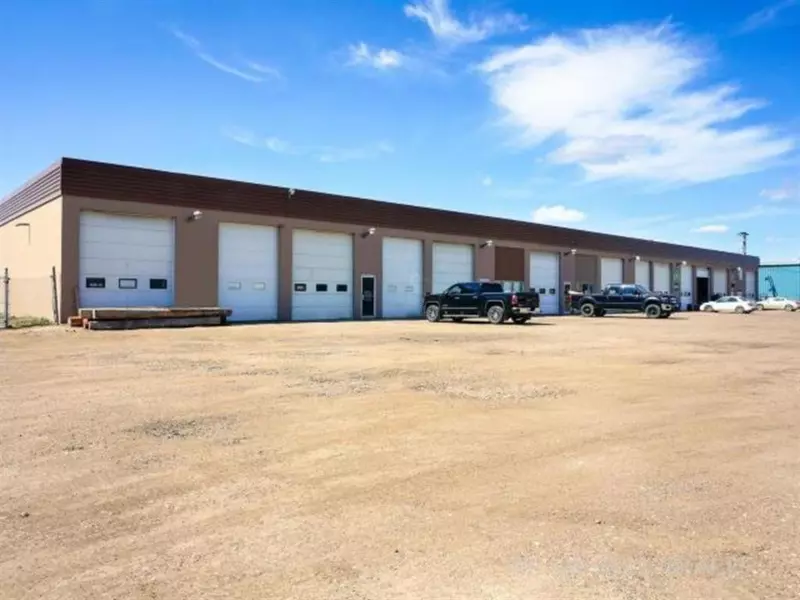 6202 48 ST #Bay 4, Lloydminster, AB T9V 2G1