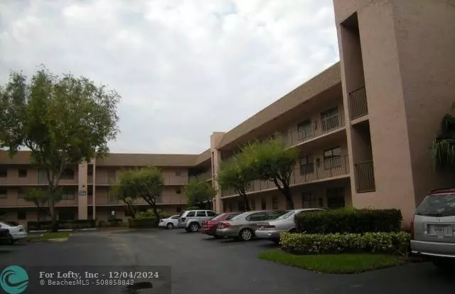 10442 Sunrise Lakes Blvd  #202, Sunrise, FL 33322