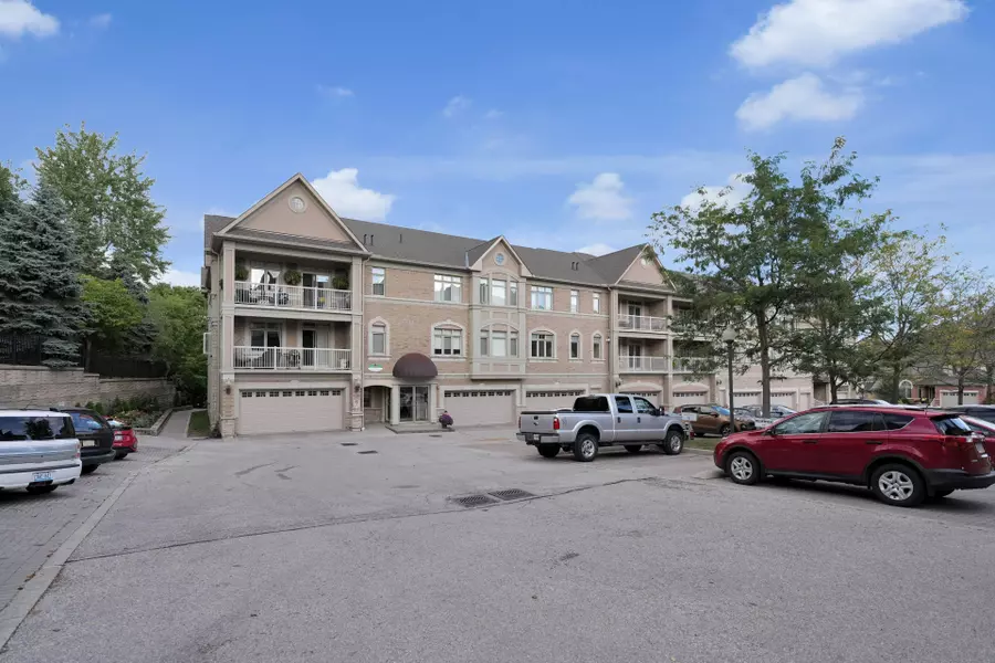 78 Sunset BLVD #108, New Tecumseth, ON L9R 2H5