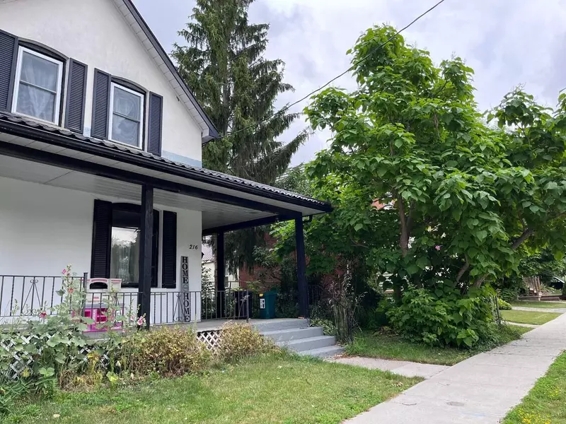 216 John ST #1, Orillia, ON L3V 3H7