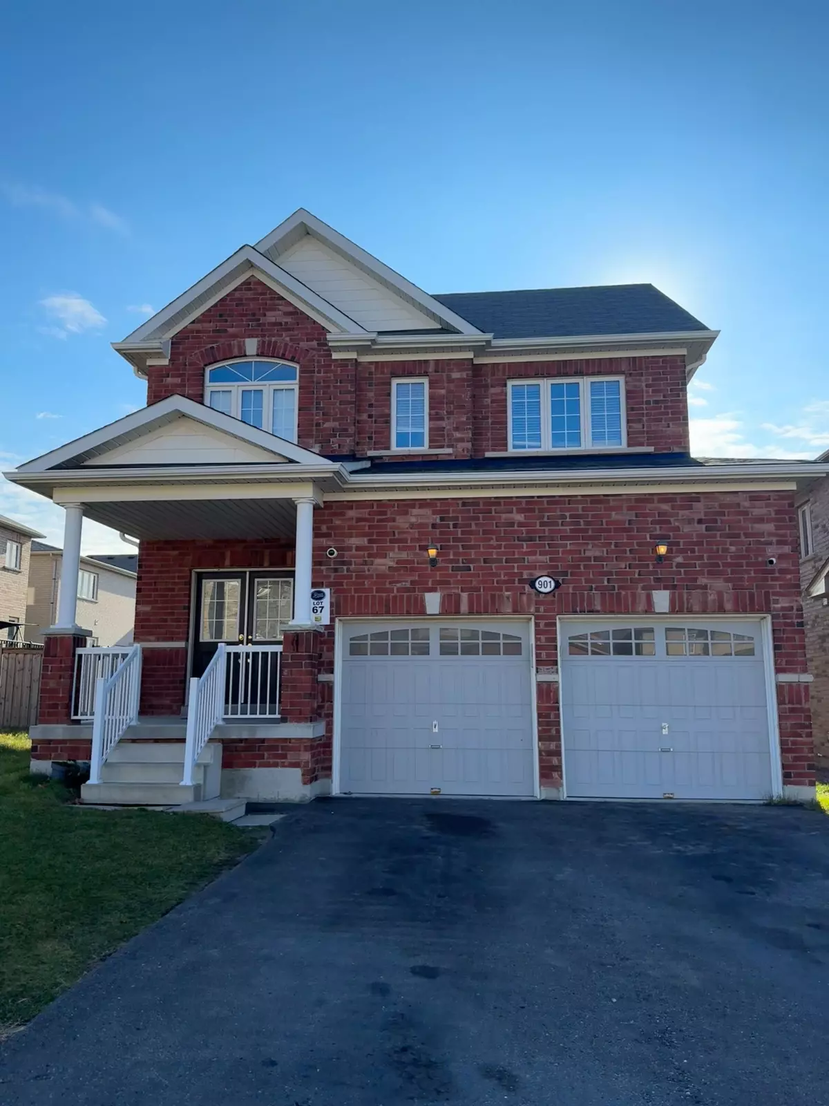 Oshawa, ON L1K 0C4,901 William Lee AVE