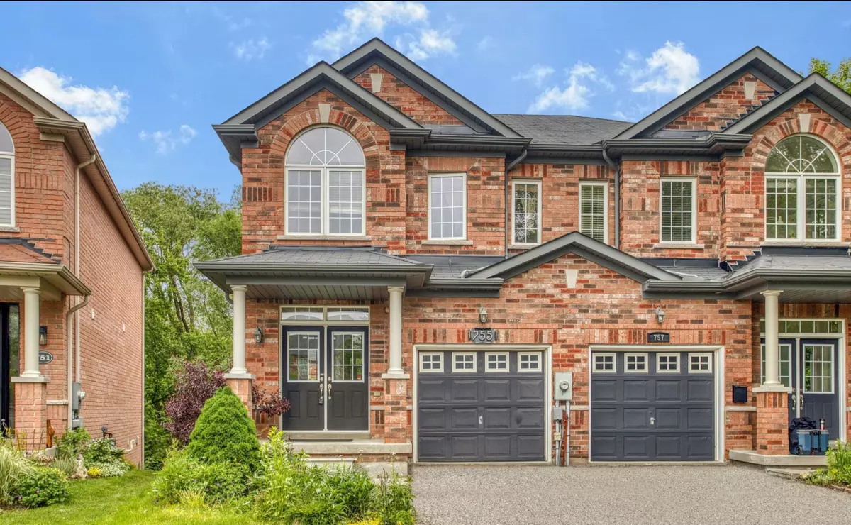 Newmarket, ON L3Y 5V7,755 John Cole CT