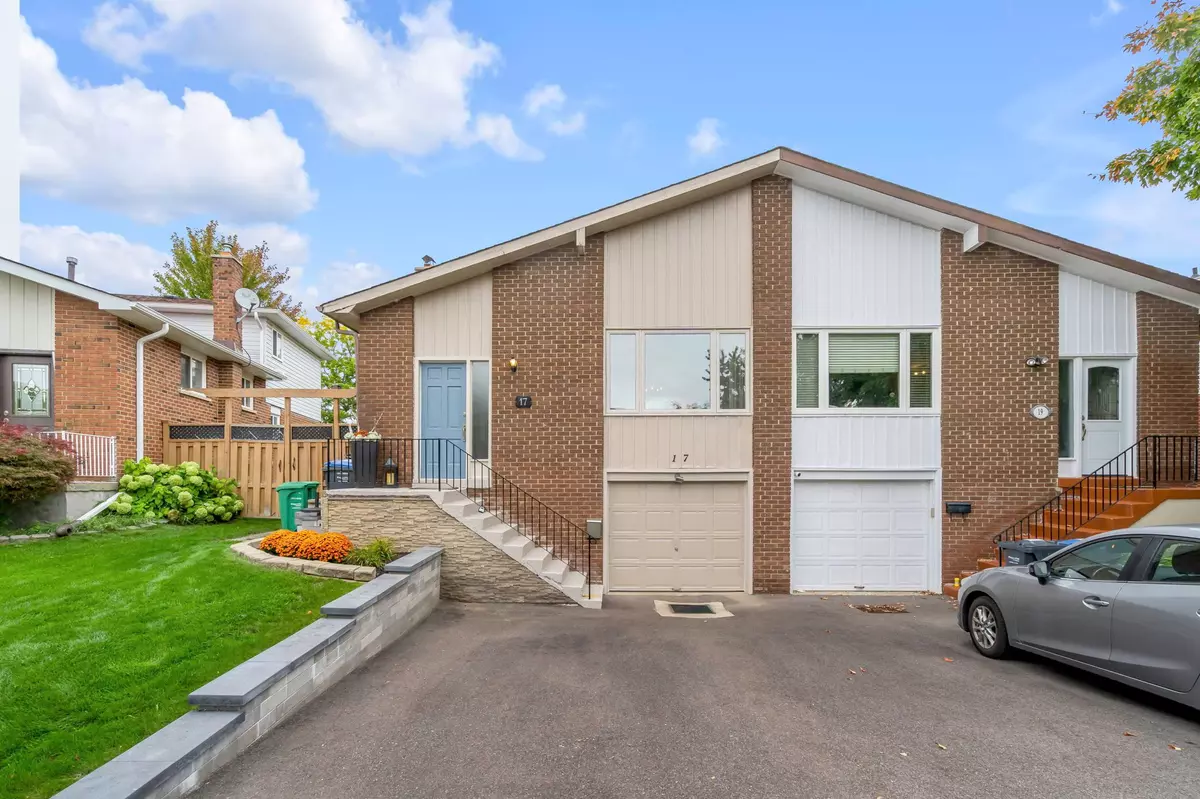 Brampton, ON L6V 3A9,17 Newlyn CRES