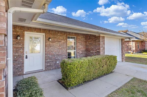 Commerce, TX 75428,906 Roseanne Drive