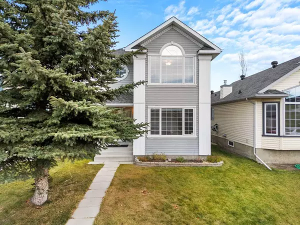 274 Covewood PARK Northeast, Calgary, AB T3K 4V7