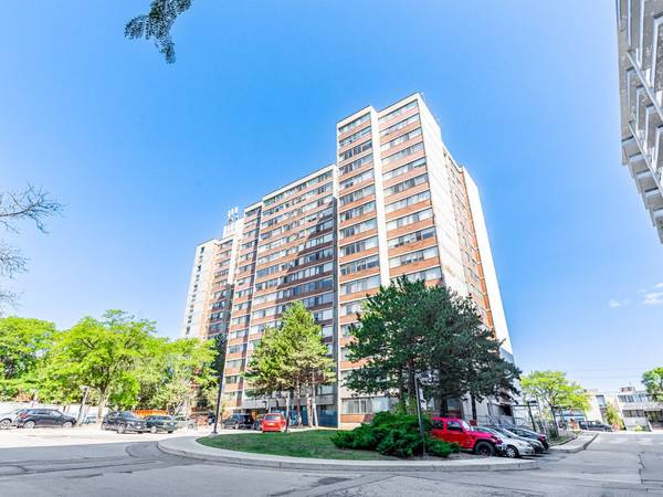 3000 Bathurst ST #1607, Toronto C04, ON M6B 3B4