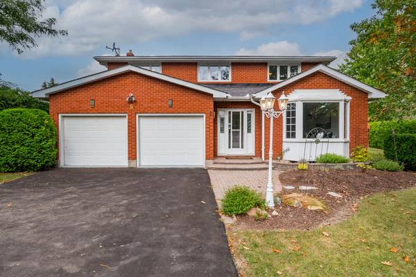 5 Edinborough AVE, Scugog, ON L9L 1N8