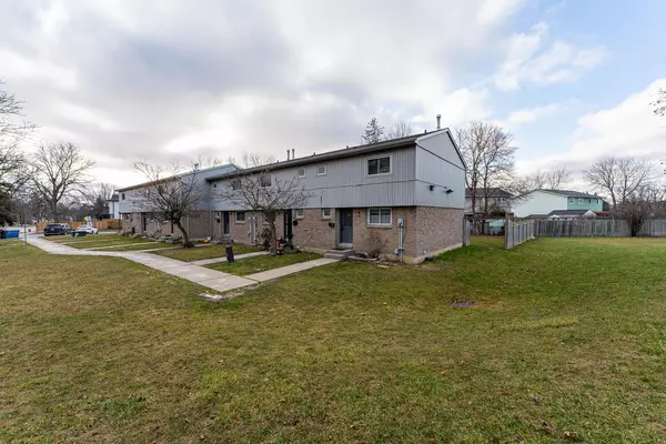 Brampton, ON L6V 2N3,400 Vodden ST E #76