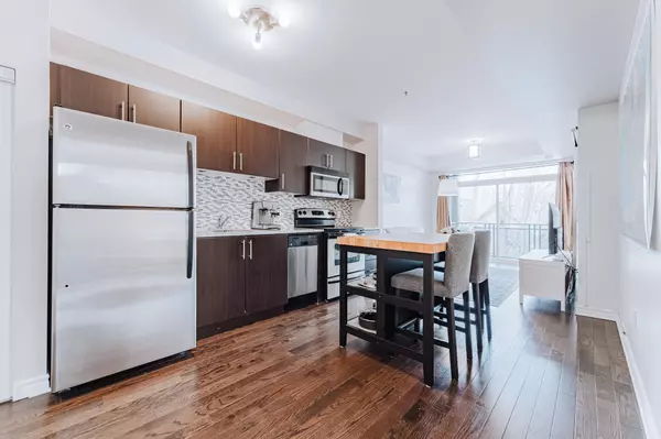 Ottawa Centre, ON K2P 1B5,429 Kent ST #407