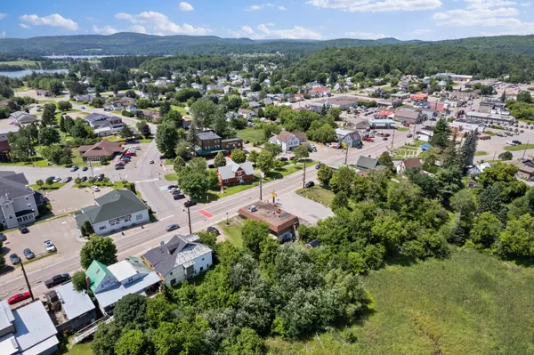 Madawaska Valley, ON K0J 1B0,19500 Opeongo Line