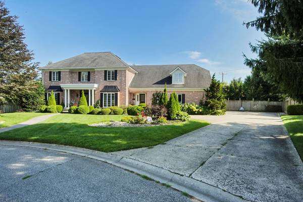 11 Woodland DR, Middlesex Centre, ON N0L 1R0