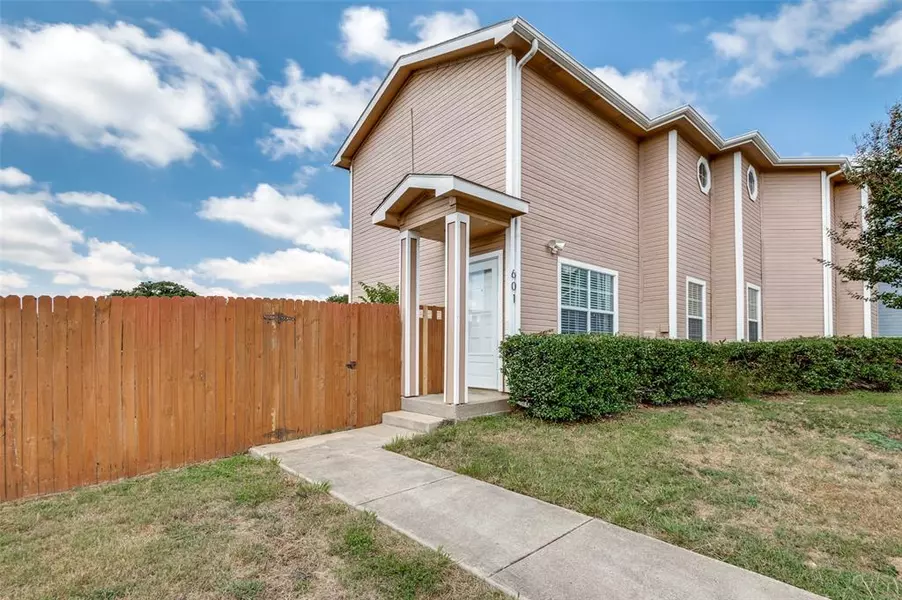 601 W Union Bower Road, Irving, TX 75061