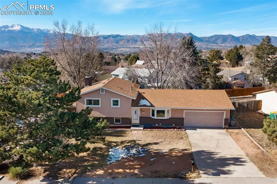 3324 Red Onion CIR, Colorado Springs, CO 80918