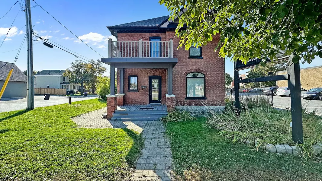 524 First ST #Main, Collingwood, ON L9Y 1C1